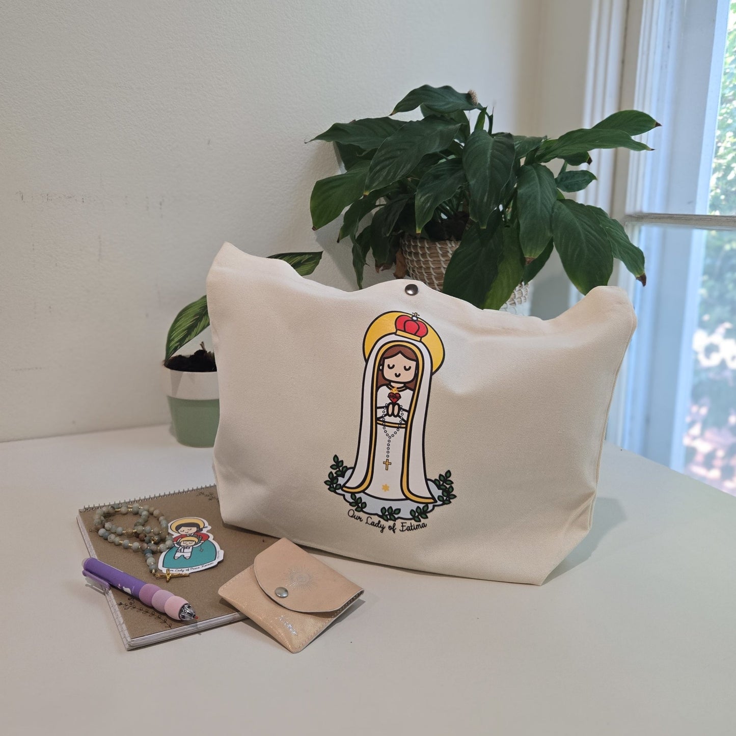 Our Lady of Fatima Medium Tote Bag - Heart & Halo