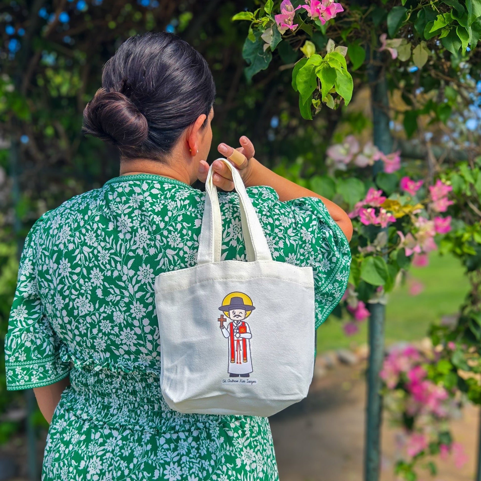 Special Edition St. Andrew Kim Taegon & St. John the Baptist Nam Jongsam Cute Mini Tote Bag - Heart & Halo