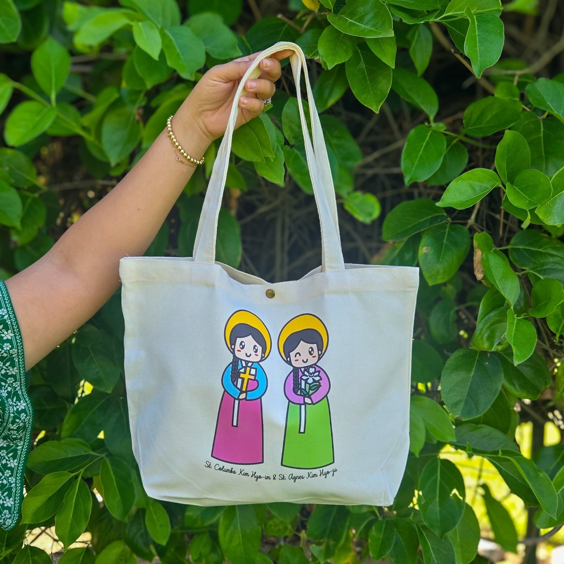 St Columba Kim Hyo - im & St Agnes Kim Hyo - ju Medium Tote Bag - Heart & Halo